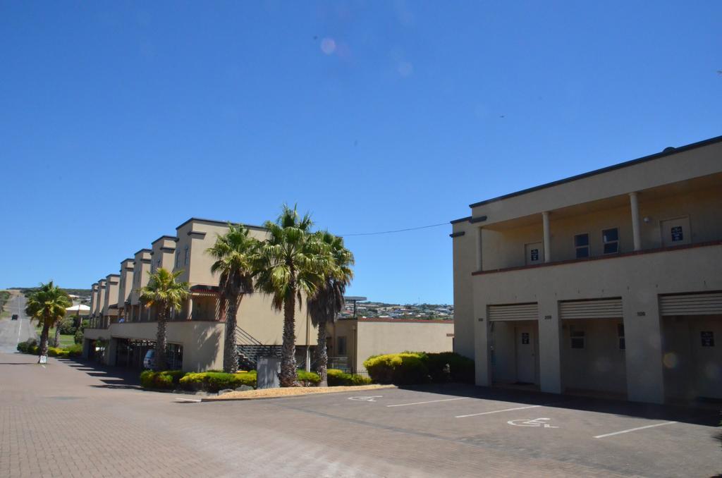 The Bluff Resort Apartments Encounter Bay Exterior photo