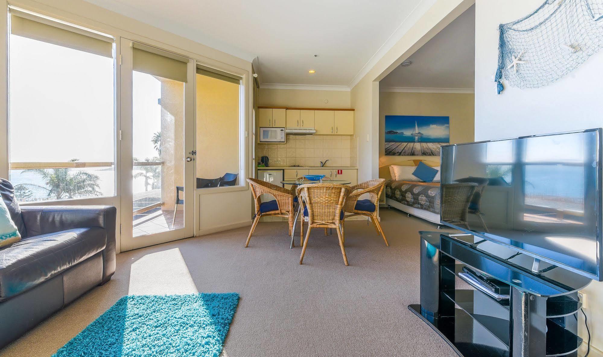 The Bluff Resort Apartments Encounter Bay Exterior photo